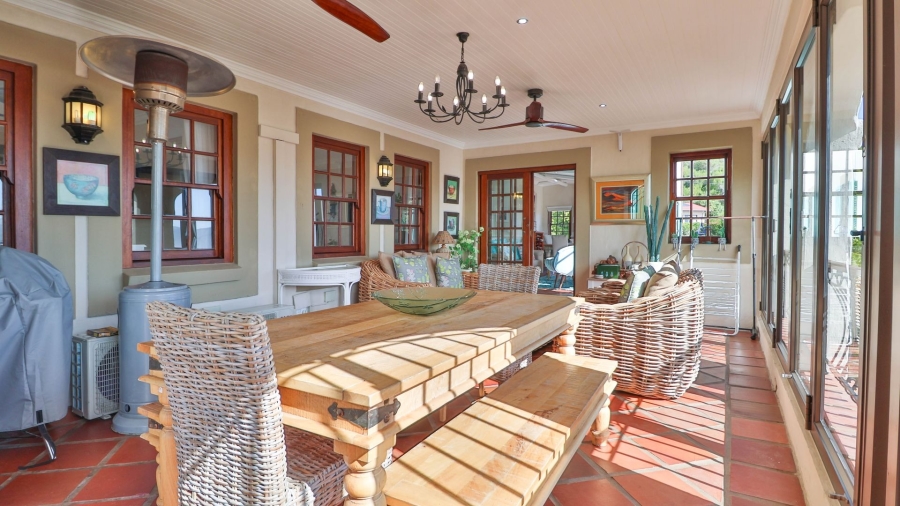 6 Bedroom Property for Sale in Kingfisher Creek Western Cape